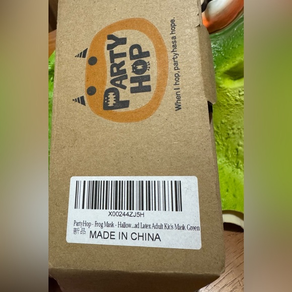 PartyHop Adult Latex Frog Mask Halloween - Picture 6 of 6